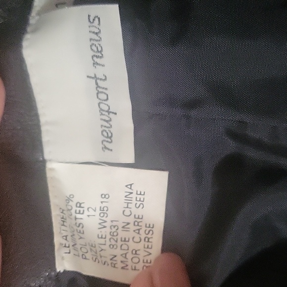 Genuine Leather Front Button Black Mini Skirt - Picture 4 of 4